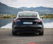 Tesla Model 3 Performance 82kWh Batéria, FSD-najvyšší autopilot, nelakované, DPH