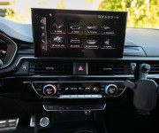 Audi A4 Avant 40 2.0 TDI quattro S tronic