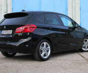 BMW Rad 2 Active Tourer 2 214d Sport Line