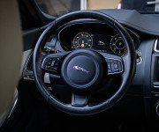 Jaguar E-Pace 2.0 I4 180k S AWD A/T, Slovenské, 360°, Virtual Cockpit, čierny strop