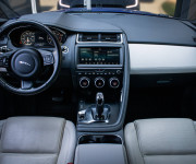 Jaguar E-Pace 2.0 I4 180k S AWD A/T, Slovenské, 360°, Virtual Cockpit, čierny strop