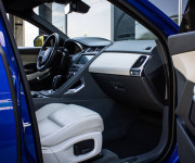 Jaguar E-Pace 2.0 I4 180k S AWD A/T, Slovenské, 360°, Virtual Cockpit, čierny strop
