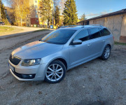 Škoda Octavia Combi 1.6 TDI Elegance DSG