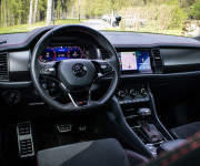 Škoda Kodiaq RS 2.0 TSI 4x4 DSG, 1. majiteľ, slovenské, nelakované, el.ťažné, záruka