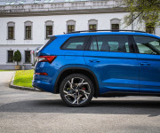 Škoda Kodiaq RS 2.0 TSI 4x4 DSG, 1. majiteľ, slovenské, nelakované, el.ťažné, záruka