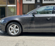 Audi A4 Limuzína