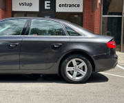 Audi A4 Limuzína