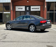 Audi A4 Limuzína