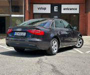 Audi A4 Limuzína