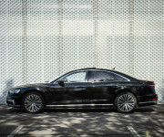 Audi A8 60 TFSI-e V6 a plug-in hybrid quattro tiptronic, nelakované, masáž, pano,webasto