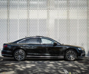 Audi A8 60 TFSI-e V6 a plug-in hybrid quattro tiptronic, nelakované, masáž, pano,webasto