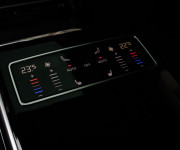 Audi A8 60 TFSI-e V6 a plug-in hybrid quattro tiptronic, nelakované, masáž, pano,webasto