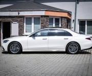 Mercedes-Benz S trieda Sedan 580e L 4MATIC Manufaktur, Slovenské, Nelakované, V záruke, Pano, D