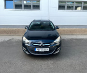 Opel Astra Caravan 1,4T manuál