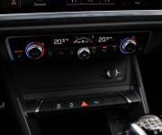 Audi Q3 35 1.5 TFSI S-line, 1. majiteľ, v záruke, Nelakované, Pano, Virtual, R20