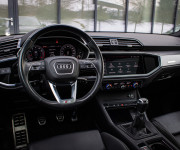 Audi Q3 35 1.5 TFSI S-line, 1. majiteľ, v záruke, Nelakované, Pano, Virtual, R20