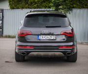 Audi Q7 4.2 TDI V8 Sline, po velkom servise, B&O, Pano, R21, ACC, vzduch