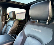 Dodge RAM Laramie 5,7 Hemi V8