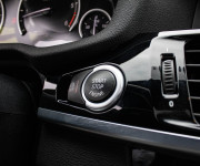BMW X4 35d M Packet, Strešné okno, ACC, Harman Kardon, HUD, Ťažné