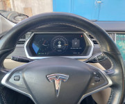 Tesla Model S 85