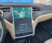 Tesla Model S 85