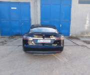 Tesla Model S 85