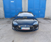 Tesla Model S 85