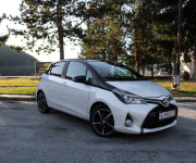 Toyota Yaris 1.5 Hybrid Style e-CVT