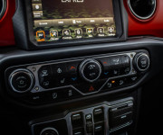 Jeep Wrangler 2.0T GME Rubicon A/T