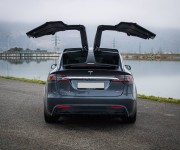 Tesla Model X 90D Premium 7-miestne, Free Supercharger SC01, Carbon, ťažné, odpočet DPH