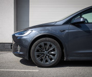 Tesla Model X 90D Premium 7-miestne, Free Supercharger SC01, Carbon, ťažné, odpočet DPH