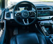 Jaguar I-Pace EV400 AWD 4x4 294kw 400 HP 90 kWh batéria