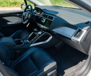 Jaguar I-Pace EV400 AWD 4x4 294kw 400 HP 90 kWh batéria