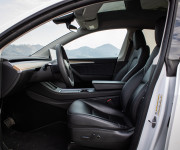 Tesla Model Y Long Range Ryzen, R20, SOH 92%, nelakované, Matrix, 4x dvojité sklá, DPH