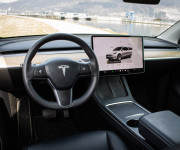 Tesla Model Y Long Range Ryzen, R20, SOH 92%, nelakované, Matrix, 4x dvojité sklá, DPH