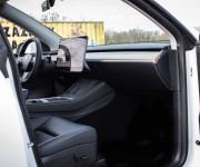 Tesla Model Y Long Range Ryzen, R20, SOH 92%, nelakované, Matrix, 4x dvojité sklá, DPH