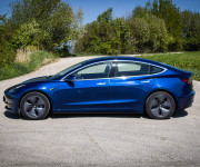 Tesla Model 3 Long Range 75 kWh, Premium Audio, 4x4, ťažné zariadenie, odpočet DPH