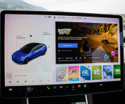 Tesla Model 3 Long Range 75 kWh, Premium Audio, 4x4, ťažné zariadenie, odpočet DPH