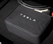 Tesla Model 3 Long Range 75 kWh, Premium Audio, 4x4, ťažné zariadenie, odpočet DPH