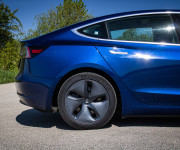 Tesla Model 3 Long Range 75 kWh, Premium Audio, 4x4, ťažné zariadenie, odpočet DPH