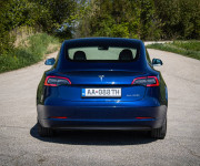 Tesla Model 3 Long Range 75 kWh, Premium Audio, 4x4, ťažné zariadenie, odpočet DPH