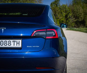 Tesla Model 3 Long Range 75 kWh, Premium Audio, 4x4, ťažné zariadenie, odpočet DPH