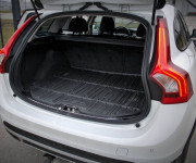 Volvo V60 CC D4 2.4L Momentum Geartronic AWD