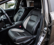 Toyota Avensis Combi 2.0 D-4D S&S Executive, Slovenské, pravidelný servis, kamera