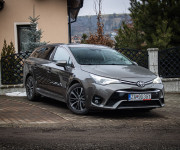 Toyota Avensis Combi 2.0 D-4D S&S Executive, Slovenské, pravidelný servis, kamera
