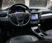 Toyota Avensis Combi 2.0 D-4D S&S Executive, Slovenské, pravidelný servis, kamera