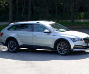 Škoda Superb Combi 2.0 TDI SCR Scout 4x4 DSG