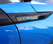 Peugeot 2008 e- GT Pack 136k