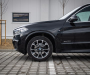BMW X5 30d xDrive Mpacket, Webasto, nočné, harman, LED, ťažné, 360, softclose