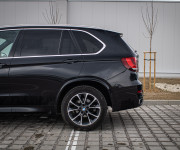 BMW X5 30d xDrive Mpacket, Webasto, nočné, harman, LED, ťažné, 360, softclose